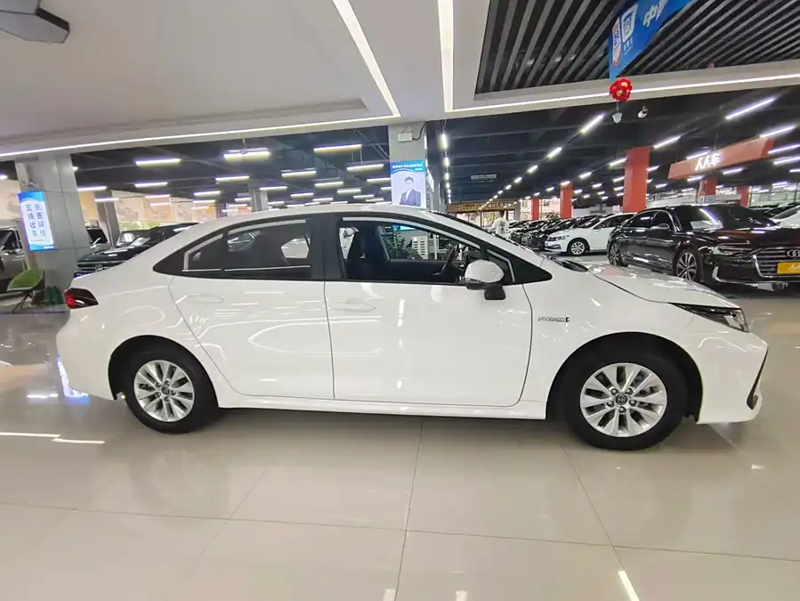 2019 TOYOTA COROLLA HYBRID