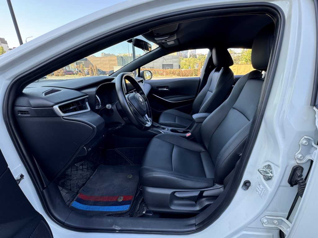 2019 TOYOTA LEVIN HYBRID