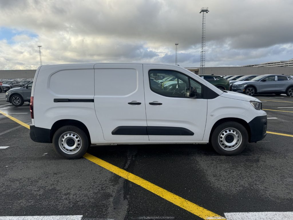 2023 PEUGEOT E-PARTNER